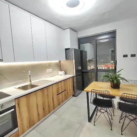 Central & Comfy 2 Bedroom Daire